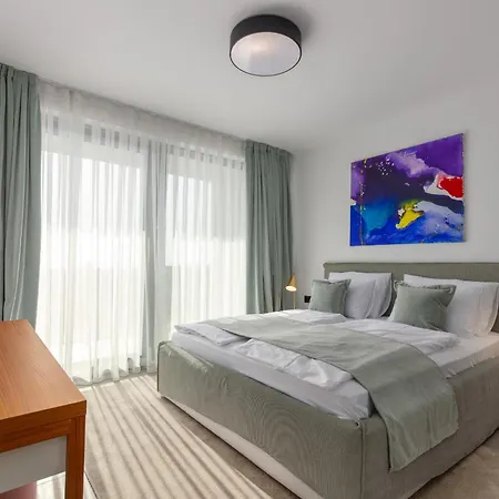Luxury Eleven Near Rovinj For 10 Persons Only 4 Km From The 로비니스코 셀로
