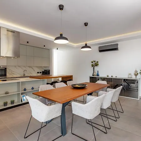 Luxury Eleven Near Rovinj For 10 Persons Only 4 Km From The * 로비니스코 셀로