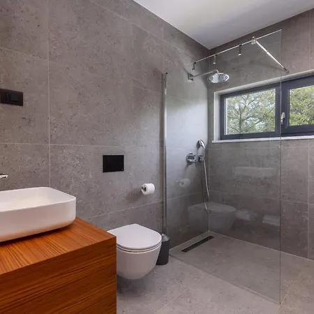 빌라 Luxury Eleven Near Rovinj For 10 Persons Only 4 Km From The 로비니스코 셀로