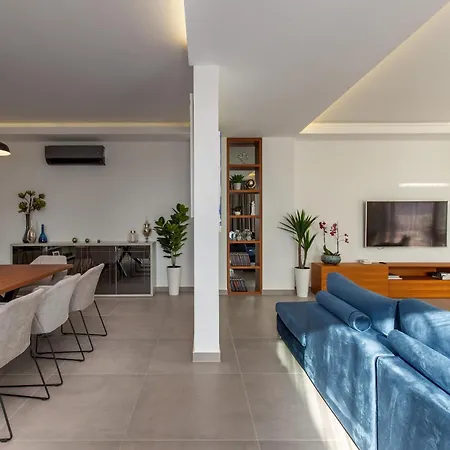 Luxury Eleven Near Rovinj For 10 Persons Only 4 Km From The * Rovinjsko Selo