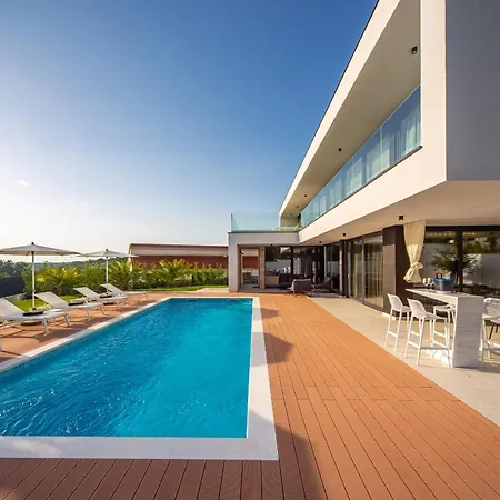 Luxury Eleven Near Rovinj For 10 Persons Only 4 Km From The * Rovinjsko Selo