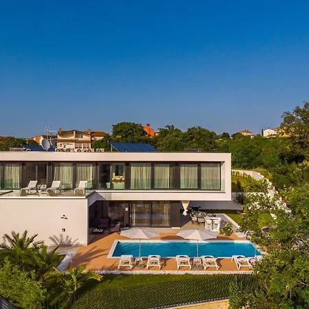 Luxury Eleven Near Rovinj For 10 Persons Only 4 Km From The 빌라 로비니스코 셀로