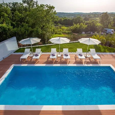 Luxury Eleven Near Rovinj For 10 Persons Only 4 Km From The Willa *