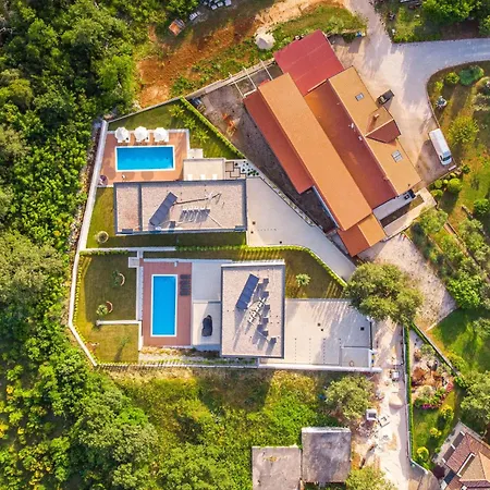 Luxury Eleven Near Rovinj For 10 Persons Only 4 Km From The *